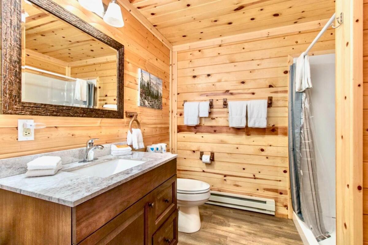 Lovely Log Cabin With Fire Pit! Duck Creek Village Exterior photo